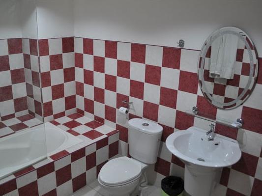 Laoag Renzo Hotel Экстерьер фото